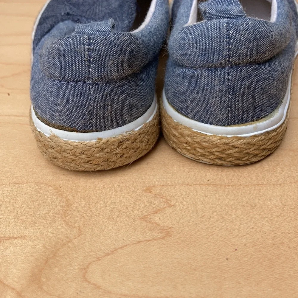 GYMBOREE Baby Slip on Sneakers/Loafers Size 7 Blue Denim